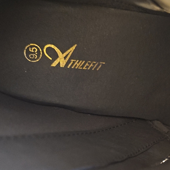 Athlefit Gray Ankle Side Zip Booties Size 9.5 EUC - Picture 2 of 12